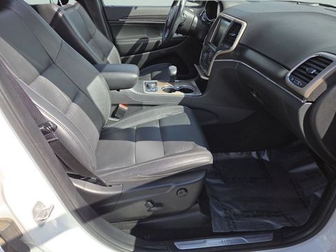 Used 2014 Jeep Grand Cherokee Limited AWD/4WD image 38