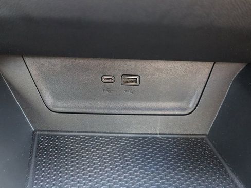 Used 2025 Chevrolet Equinox ACTIV w/ Safety and Technology Package AWD/4WD image 17