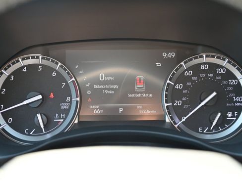 Used 2022 Toyota Highlander XSE AWD/4WD image 24