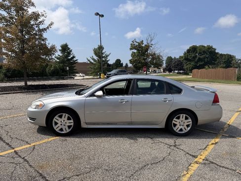 Used 2012 Chevrolet Impala LT FWD image 2