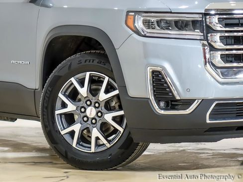 Used 2023 GMC Acadia SLT w/ Preferred Package AWD/4WD image 3