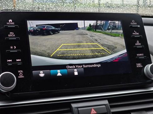 Used 2021 Honda Accord LX image 26