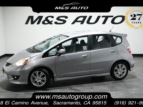 Used 2010 Honda Fit Sport image 1