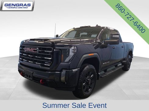 Used 2024 GMC Sierra 2500 AT4 w/ Technology Package AWD/4WD image 4