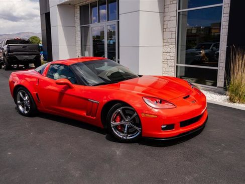Used 2012 Chevrolet Corvette Grand Sport w/ 3LT Preferred Equipment Group RWD image 2