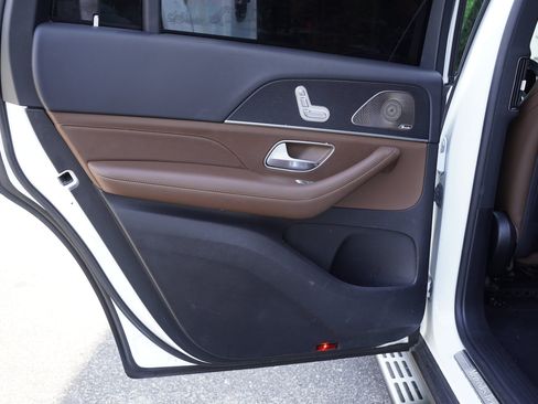 Used 2024 Mercedes-Benz GLS 450 4MATIC w/ AMG Line Exterior image 27