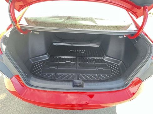 Certified 2025 Honda Civic Sport Touring image 12