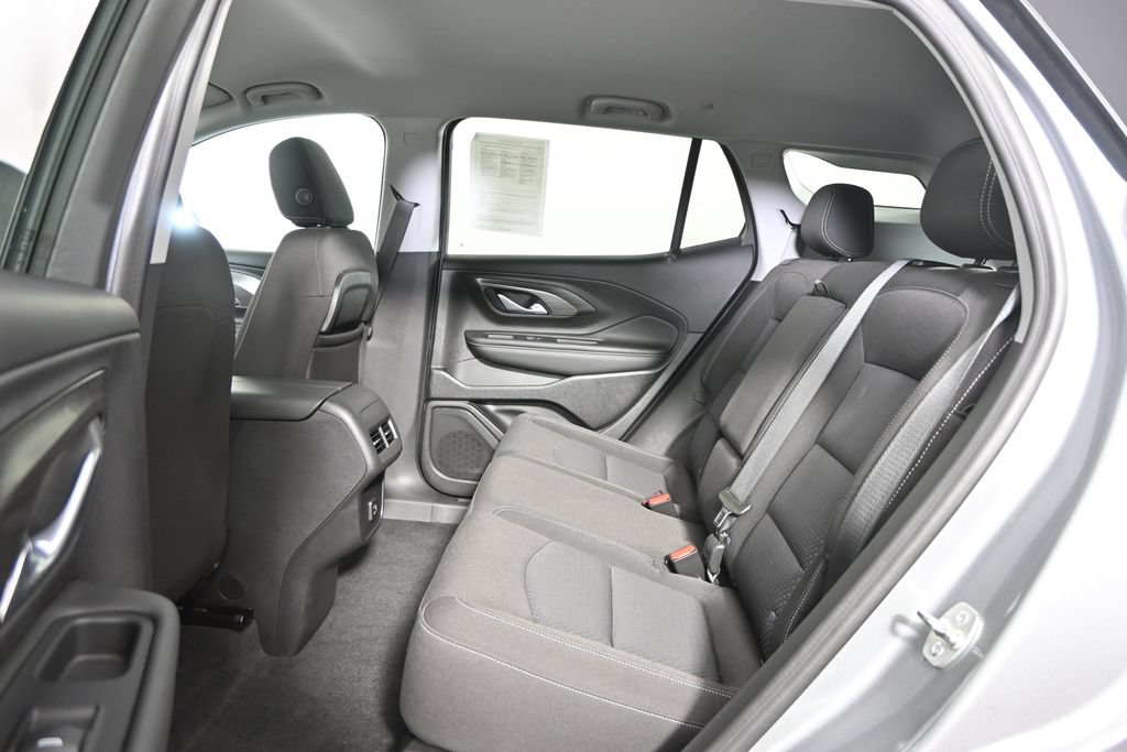 Used 2024 GMC Terrain SLE w/ Driver Convenience Package AWD/4WD image 17