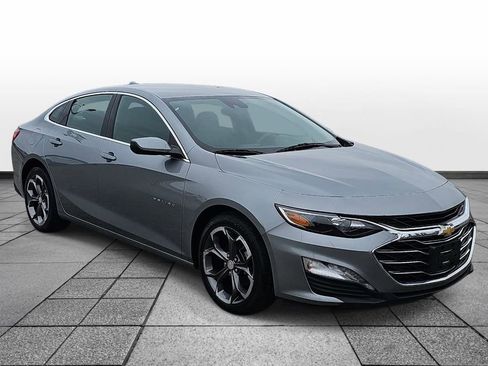 Used 2023 Chevrolet Malibu LT image 3