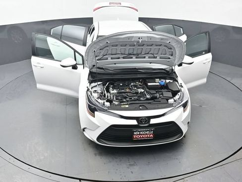 Certified 2025 Toyota Corolla LE FWD image 50