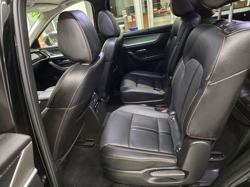 Used 2025 MAZDA CX-90 3.3 Turbo w/ Preferred Package image 29