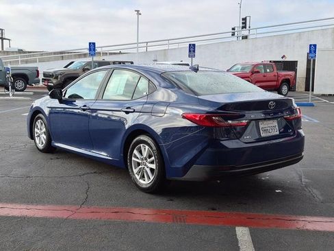 Used 2025 Toyota Camry LE FWD image 11