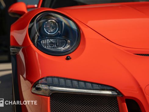 Used 2016 Porsche 911 GT3 RS w/ Painted Interior Package RWD image 3