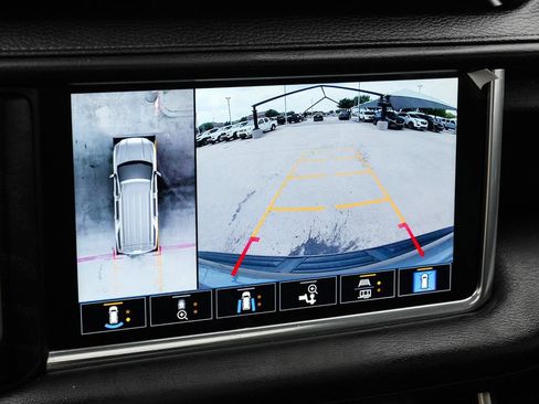 Used 2021 GMC Yukon XL Denali w/ Denali Premium Package RWD image 21