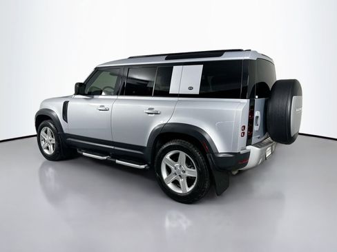 Certified 2022 Land Rover Defender 110 SE image 9