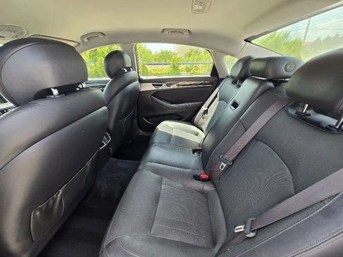 Used 2016 Hyundai Genesis 3.8 RWD image 17