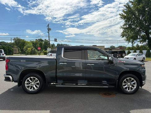 Used 2019 Chevrolet Silverado 1500 LTZ w/ LTZ Premium Package AWD/4WD image 4