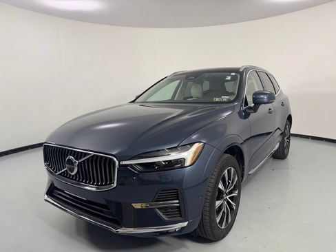 Used 2023 Volvo XC60 B5 Plus AWD/4WD image 3
