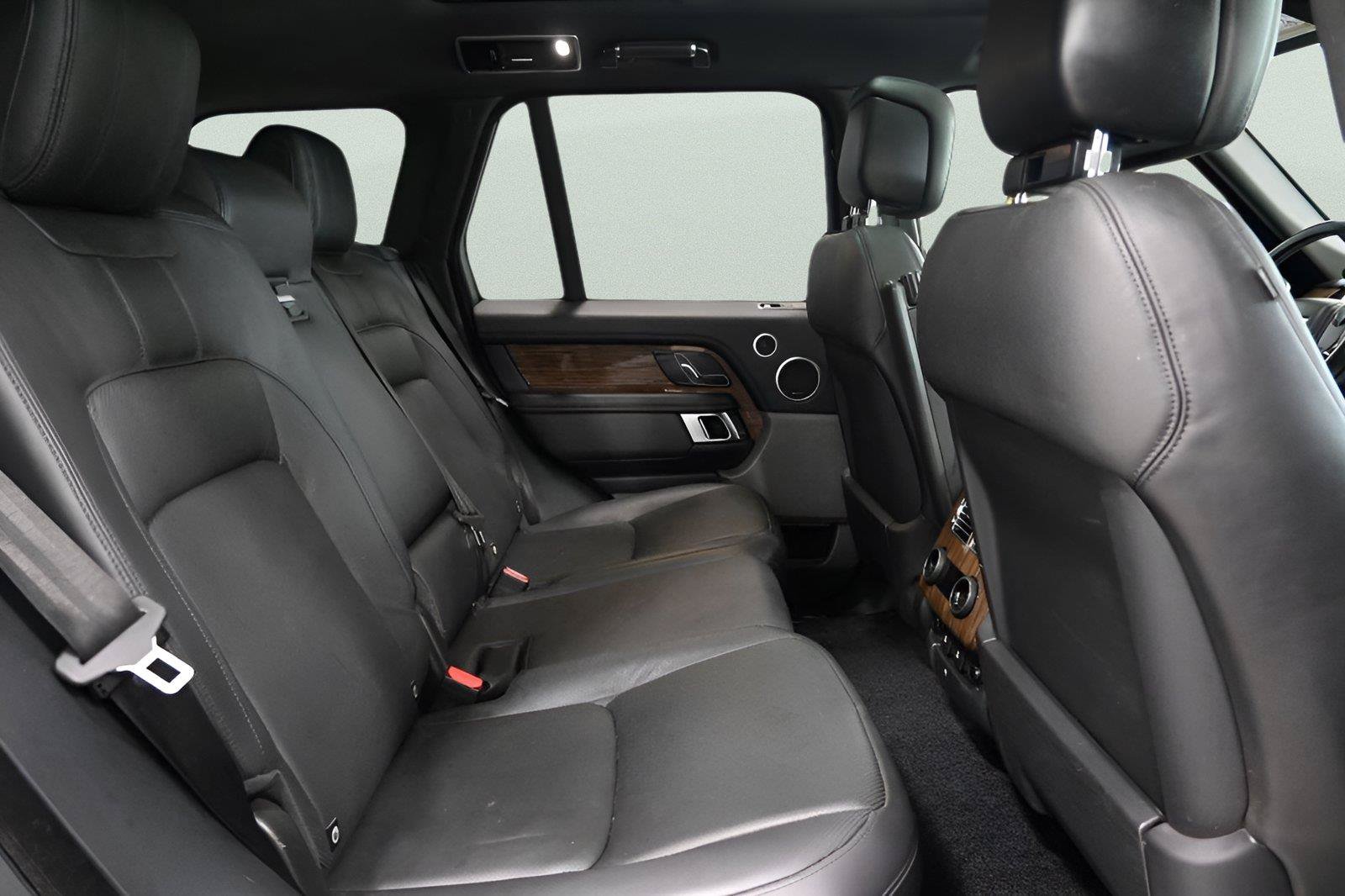 Used 2018 Land Rover Range Rover Supercharged AWD/4WD image 18