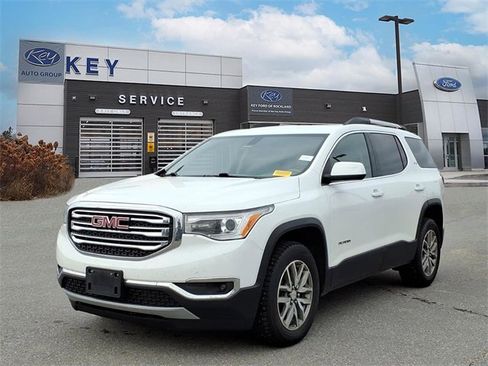 Used 2018 GMC Acadia SLE image 1