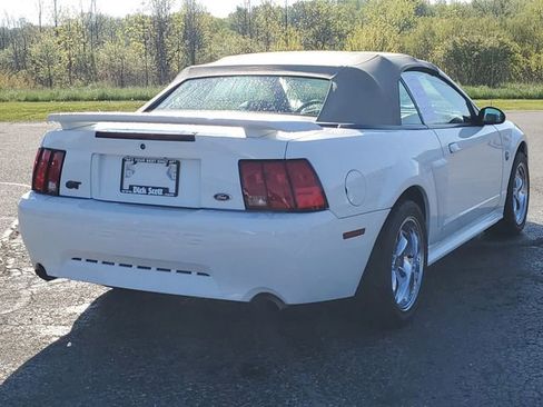 Used 2004 Ford Mustang GT RWD image 7