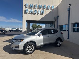 Used 2018 Nissan Rogue SV image 1