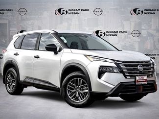 Used 2025 Nissan Rogue S video 1