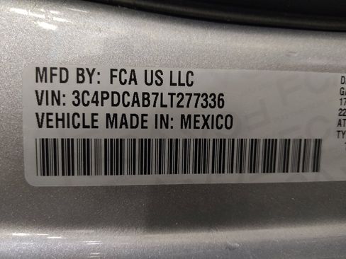Used 2020 Dodge Journey SE w/ SE Popular Equipment Group FWD image 33
