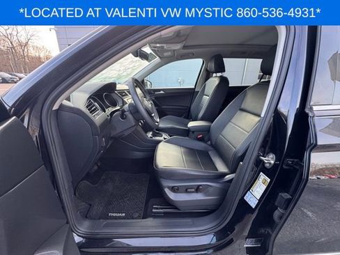 Certified 2021 Volkswagen Tiguan SE w/ Panoramic Sunroof Package image 26