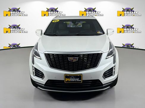 Used 2023 Cadillac XT5 Premium Luxury AWD/4WD image 2