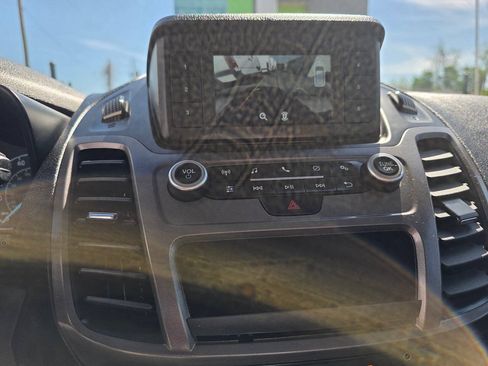 Used 2020 Ford Transit Connect XL FWD image 9
