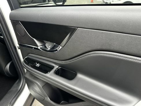 Certified 2024 Lincoln Corsair AWD w/ Equipment Group 101A image 40