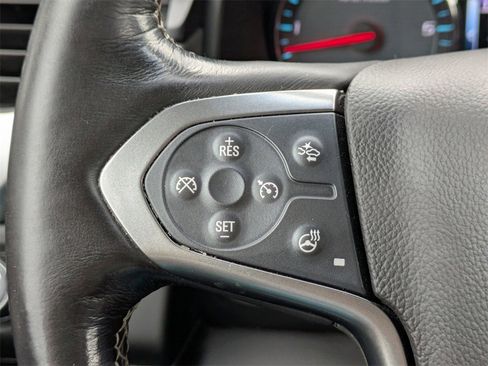 Used 2017 Chevrolet Suburban LT image 27