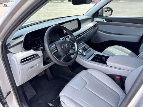Used 2024 Hyundai Palisade SEL FWD image 9