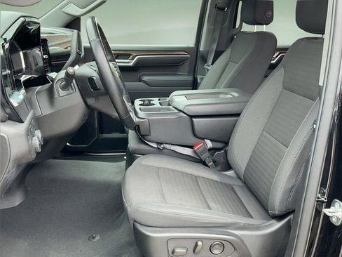 Used 2025 Chevrolet Silverado 1500 LT AWD/4WD image 14