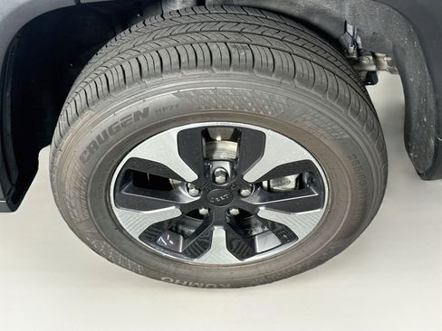 Used 2023 Jeep Grand Cherokee 4WD 4xe image 11