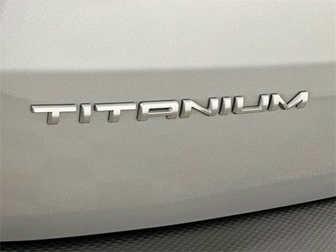 Used 2022 Ford Escape Titanium w/ Titanium Premium Package image 29