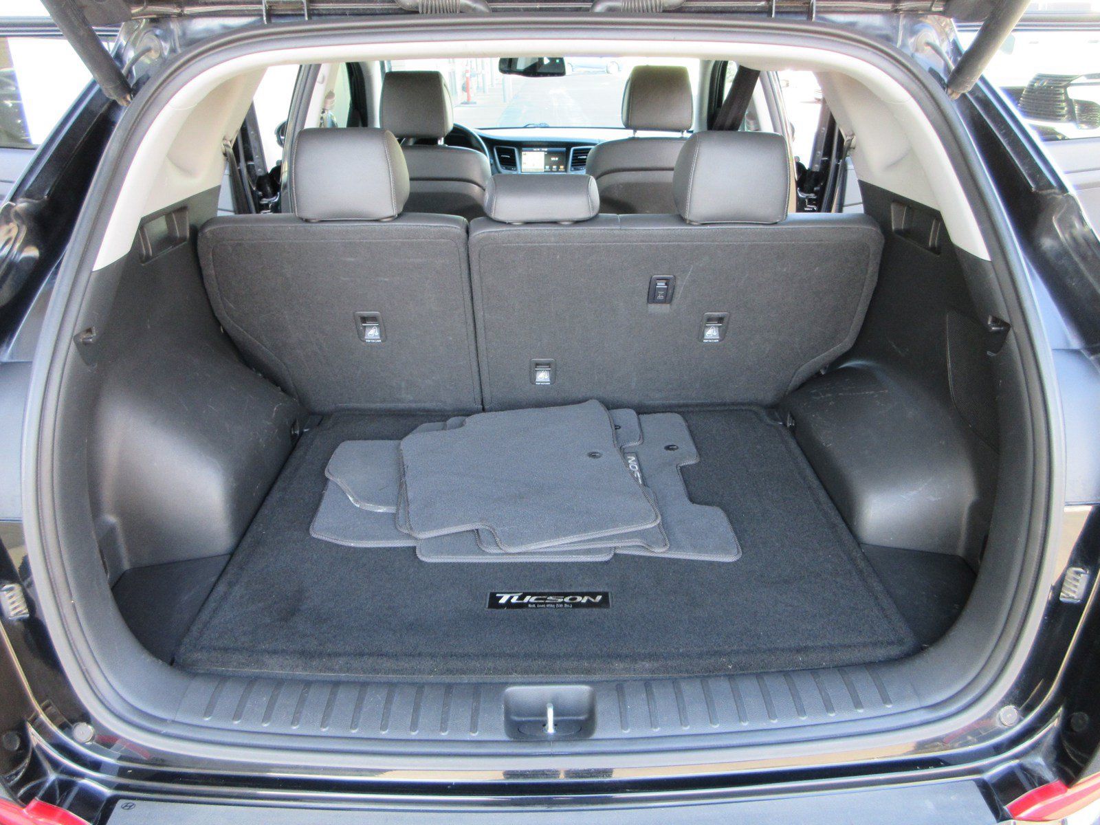 Used 2017 Hyundai Tucson Limited AWD/4WD image 53