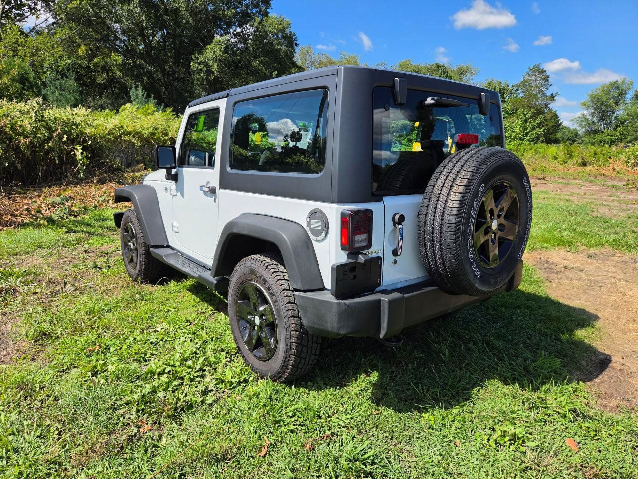 Used 2015 Jeep Wrangler Sport w/ Quick Order Package 24S AWD/4WD image 7