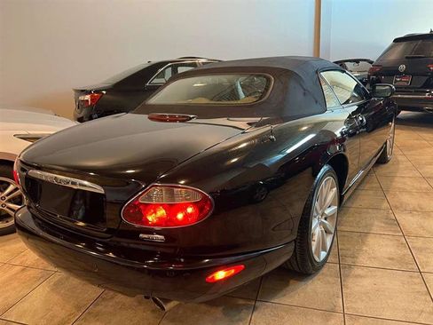 Used 2006 Jaguar XK8 Convertible RWD image 10