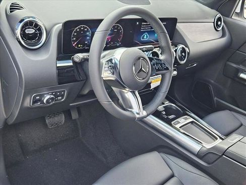 Used 2026 Mercedes-Benz GLA 250 image 3