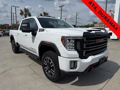 Used 2021 GMC Sierra 2500 AT4 w/ AT4 Premium Plus Package image 3