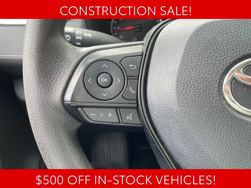Used 2019 Toyota RAV4 LE AWD/4WD image 22