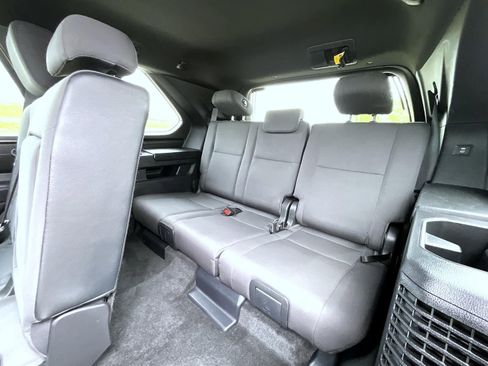 Used 2025 Toyota Sequoia SR5 AWD/4WD image 21