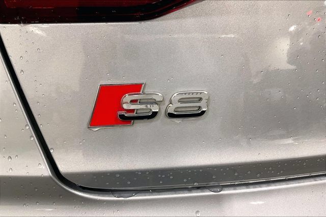Used 2023 Audi S8 AWD/4WD image 8
