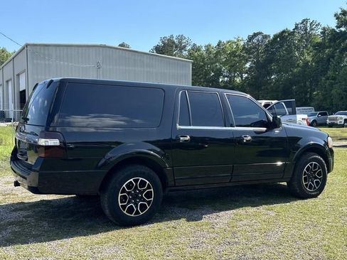 Used 2017 Ford Expedition EL Limited w/ Equipment Group 301A RWD image 9