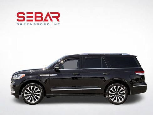 Used 2023 Lincoln Navigator Reserve AWD/4WD image 12