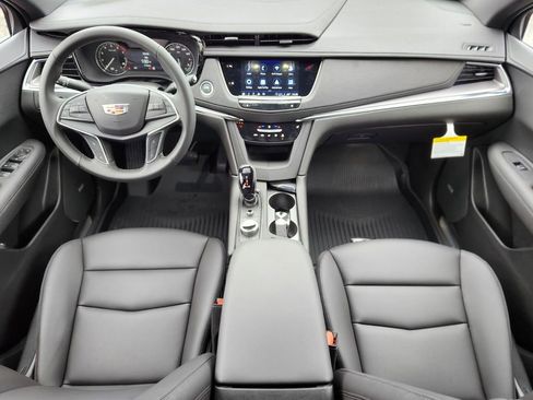 New 2026 Cadillac XT5 Luxury w/ LPO, Floor Liner Package image 10