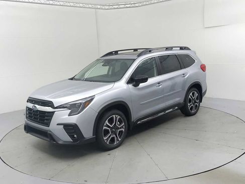 New 2025 Subaru Ascent Limited image 4