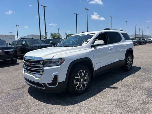 Used 2022 GMC Acadia SLE w/ Driver Convenience Package FWD image 7